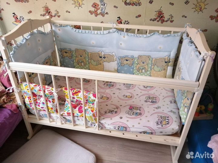 Детская кроватка
