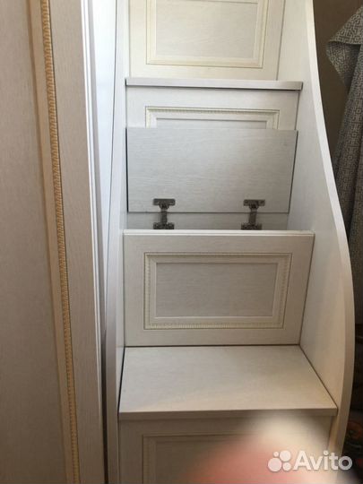 Кровать-чердак с лестницей-тумбой пр-во Лазурит