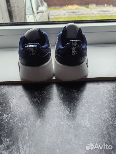 Кроссовки adidas детские