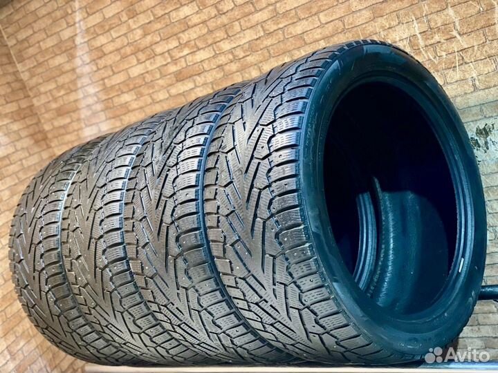 Pirelli Ice Zero 295/40 R21