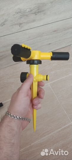 Садовый разбрызгиватель