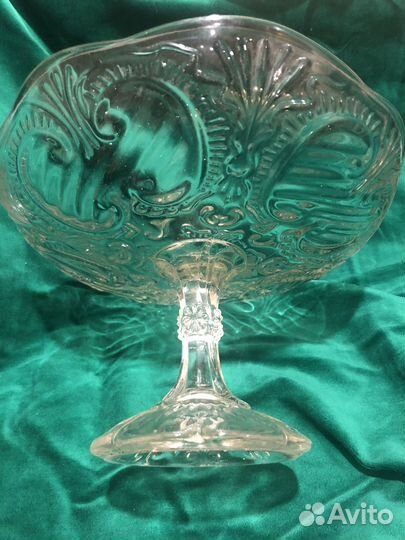 Ваза для фруктов на ножке старинная