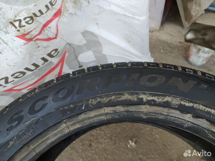 Pirelli Scorpion Winter RFT 285/45 R21 113V