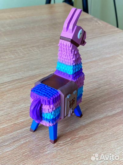 Фигурка fortnite llama