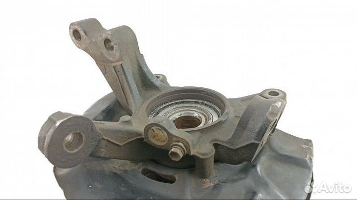 Ступица передняя левая Toyota Ipsum SXM10 1998