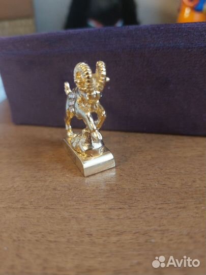 Фигурки животных разные