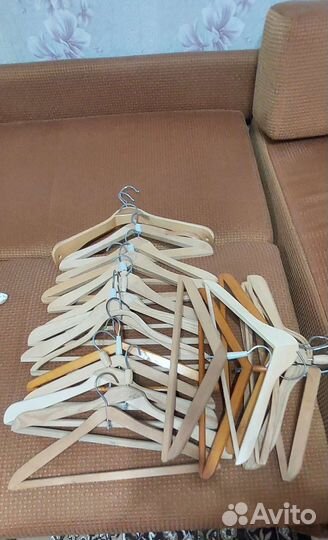 Плечики деревянные