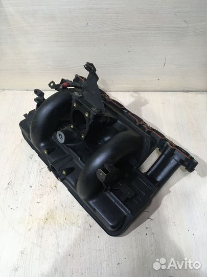 Впускной коллектор BMW Е39 M54 B25 1438140