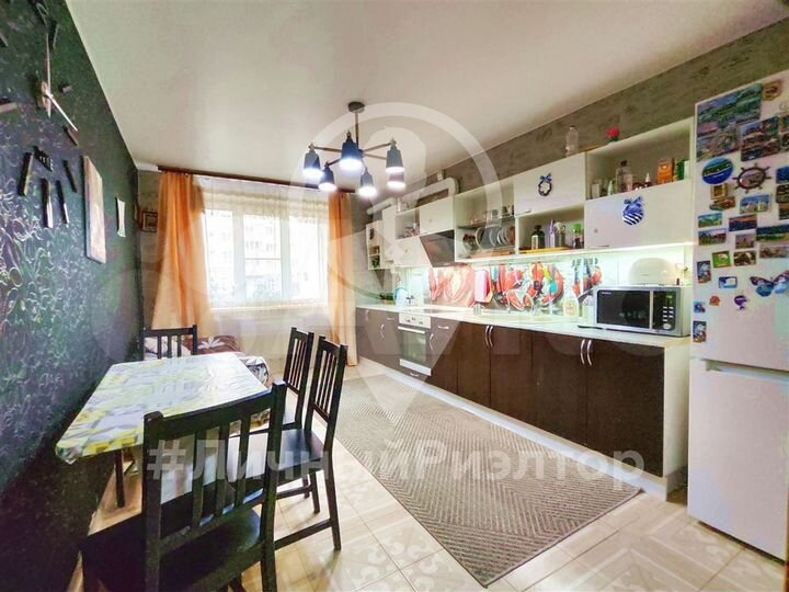 2-к. квартира, 66,5 м², 1/10 эт.