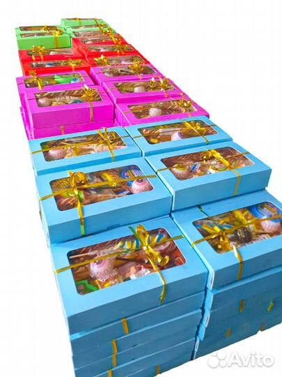 Сладкий бокс оригинальных сладостей