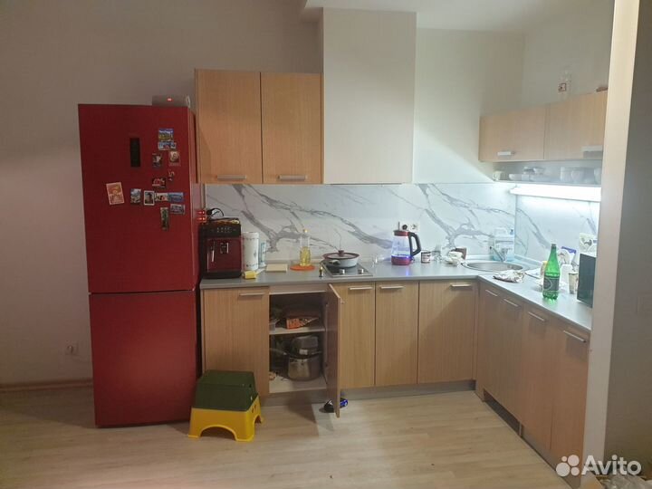 Холодильник Бордовый/красный Haier C2F636crrg