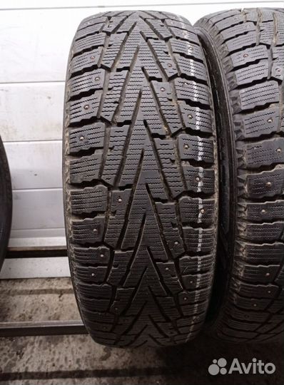 Roadstone Winguard WinSpike SUV 235/60 R18 100Z