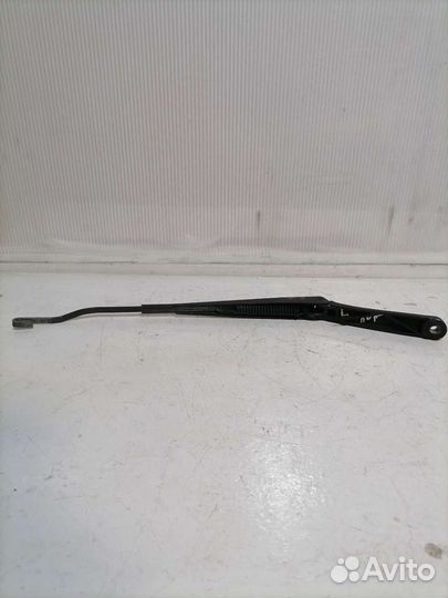 Поводок дворника Volkswagen Polo