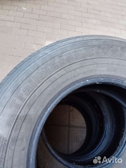 Arestone PE152 235/70 R16