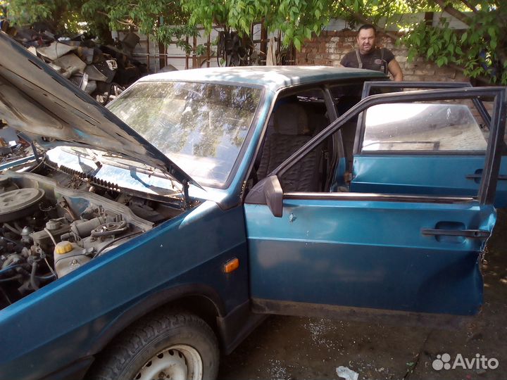 Ваз-21099 в разборе