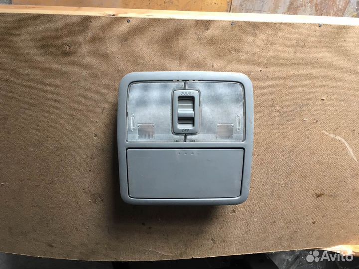 Плафон салонный Toyota RAV 4 XA30