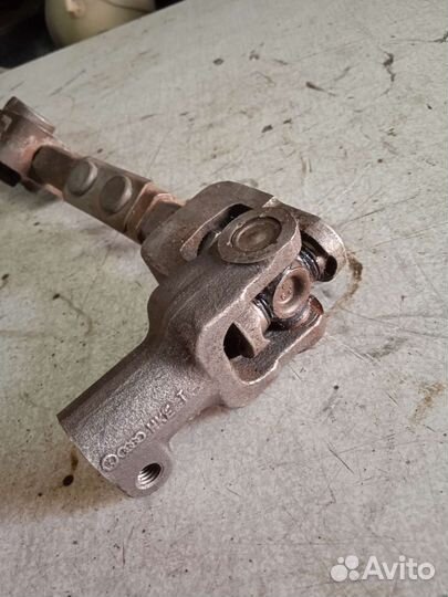 Кардан рулевого механизма Volkswagen Golf 3