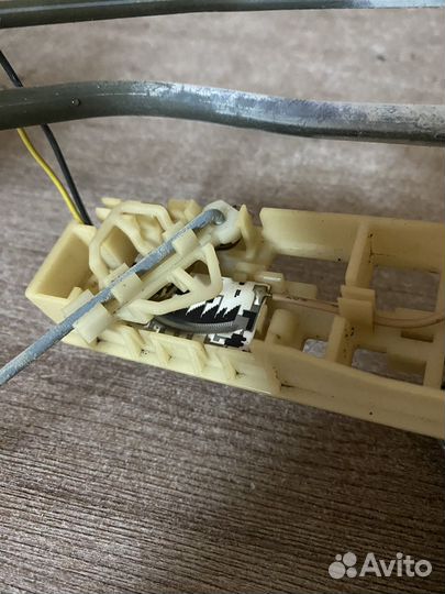 Датчик уровня топлива Nissan Largo VNW30 CD20