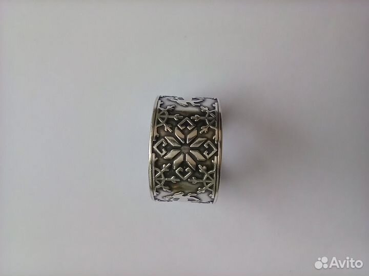 Серебряное кольцо