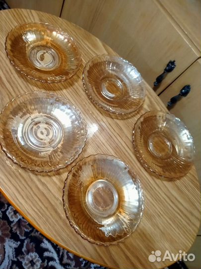 Тарелки малые для десерта