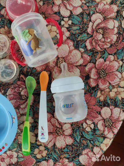 Посуда для кормления: Бутылочки, поильник, тарелка