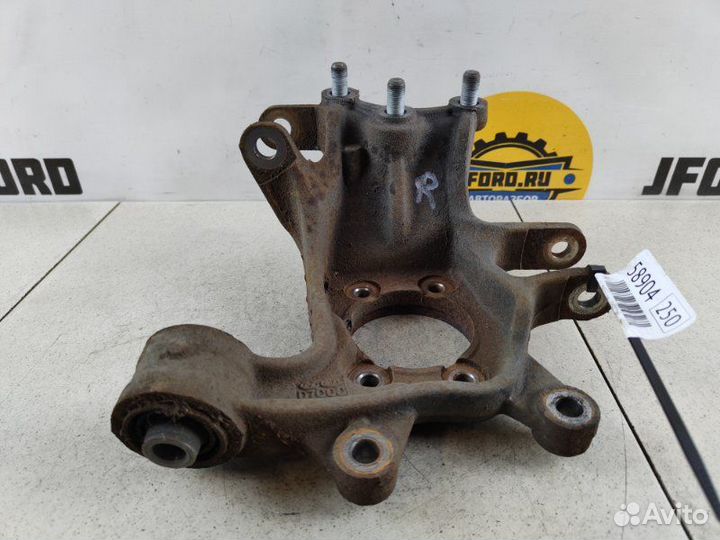 Кулак поворотный задний правый Hyundai Tucson TL