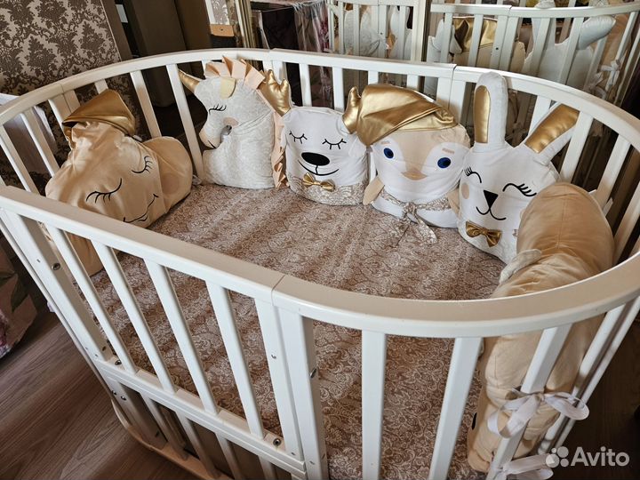 Детская кроватка круглая овальная с маятником