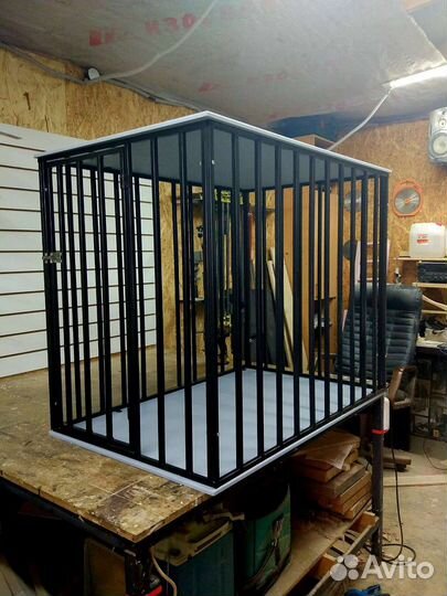 Антивандальная клетка для собак