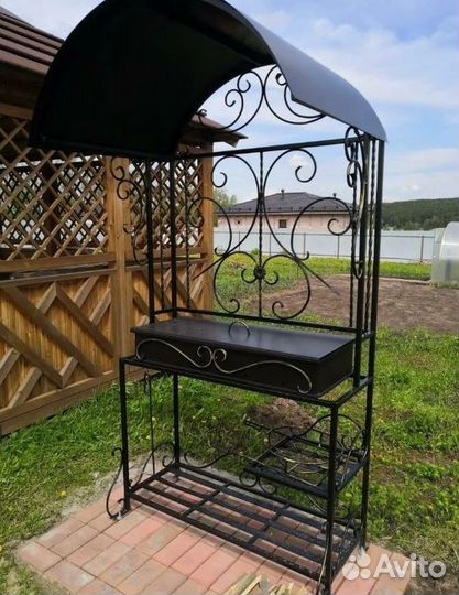 Мангал с крышей