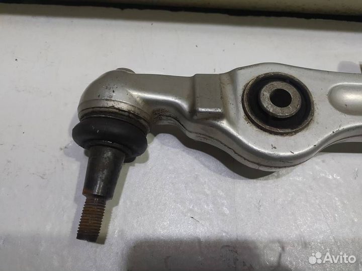 Рычаг передний правый нижний поперечный 32730034