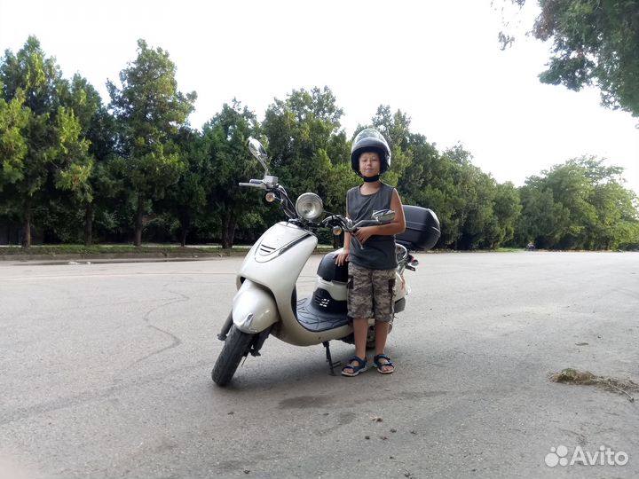 Скутер (мопед) ретро SYM Allo 50