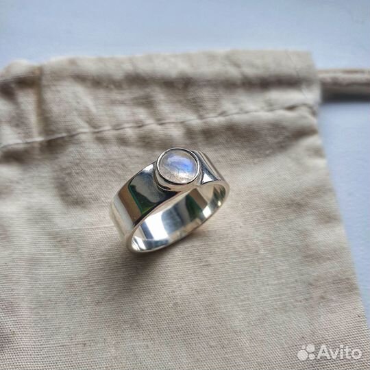 Alohagaia широкое кольцо с лунным камнем