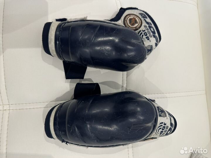 Налокотники хоккейные jofa 7-9 лет