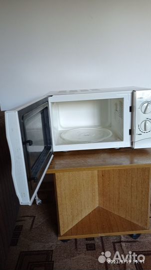 Микроволновая печь