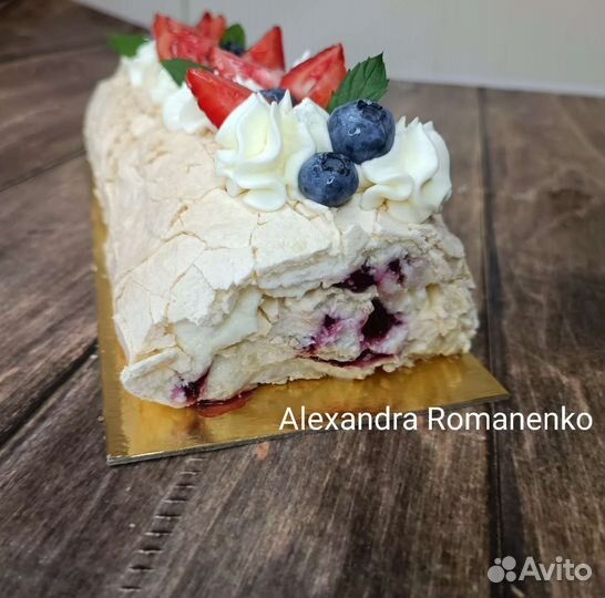 Меренговый рулет, выпечка, торты