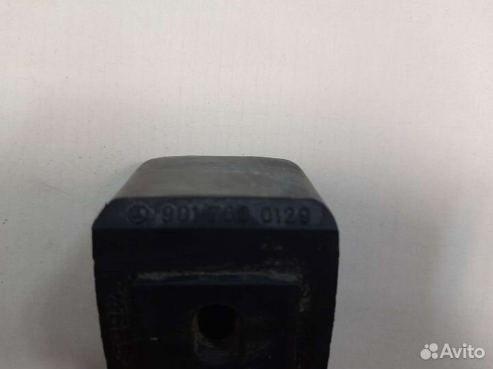 Отбойник мерседес спринтер