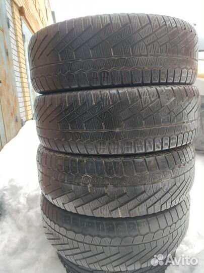 Continental ContiCrossContact Viking 225/60 R18 104Q