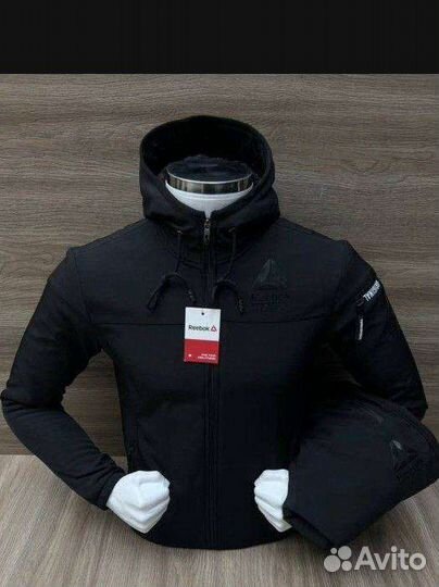 Мужской спортивный костюм reebok