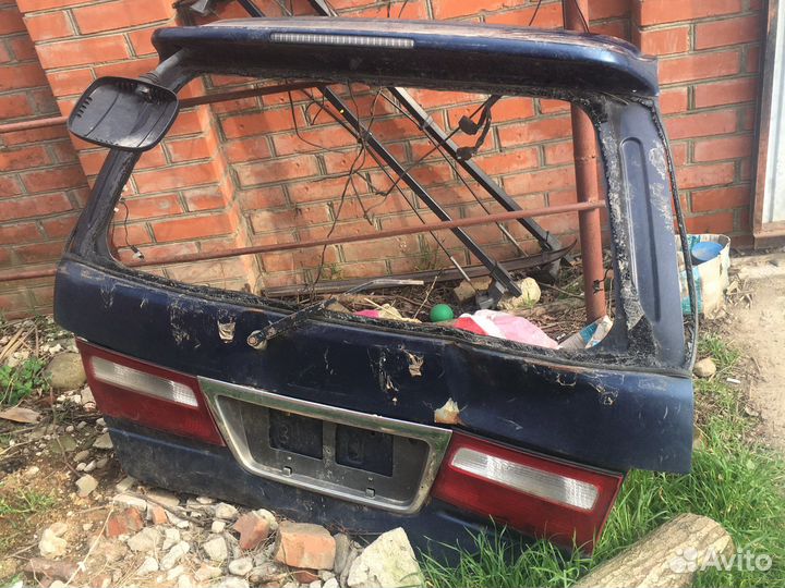 Дверь задняя nissan presage