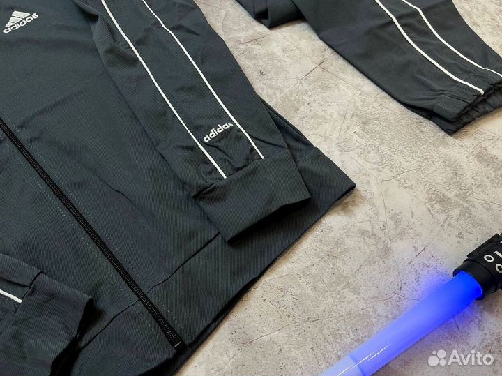 Спортивные костюмы Adidas