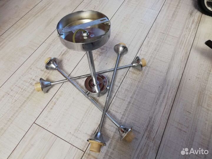 Люстра потолочная новая без плафонов