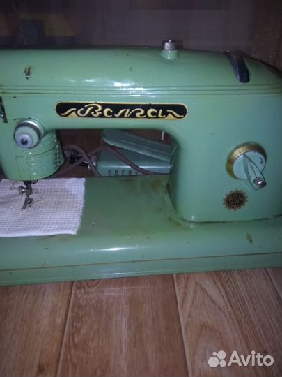 Швейная машина Волга