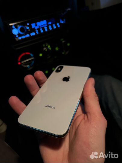 iPhone X, 64 ГБ