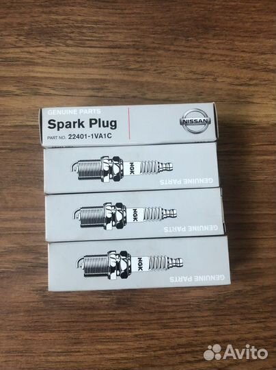 Свечи зажигания б/у на Nissan