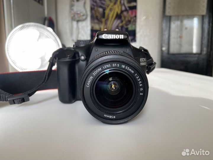 Зеркальный фотоаппарат Canon EOS 1100D