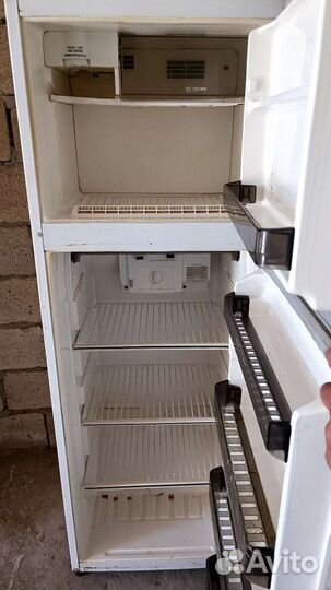 Холодильник 