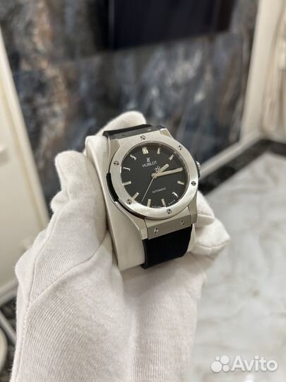 Часы hublot