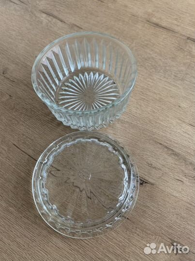 Посуда.Чашки.вазочки,тарелка