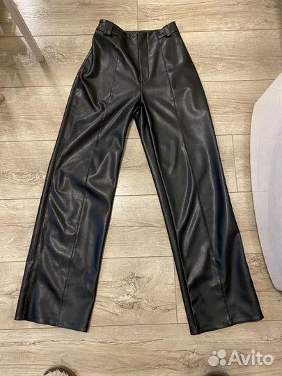 Брюки из экокожи irnby