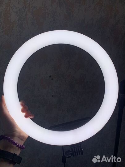 Кольцевая лампа со штативом большая